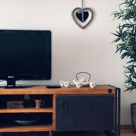 Parkplatz Und Balkon - Burberg'S Heimathafen In Wiesbaden Exteriér fotografie